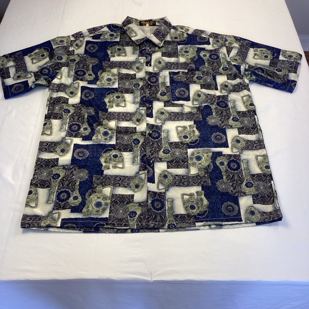 Thai Silks Geometric Patterned Casual Silk Shirt